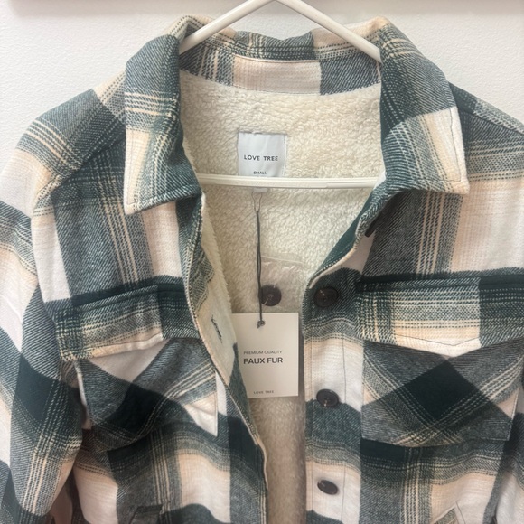 Love Tree Plaid Jacket with Faux Fur Lining NWT size small - Picture 7 of 8